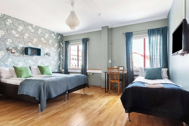 Room 44 of 82