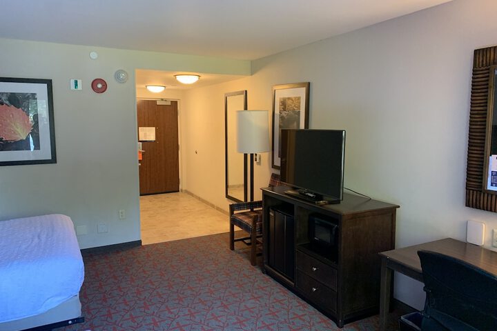 Room 6 of 70