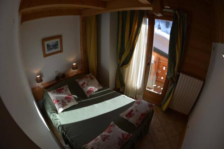 Room 7 of 57