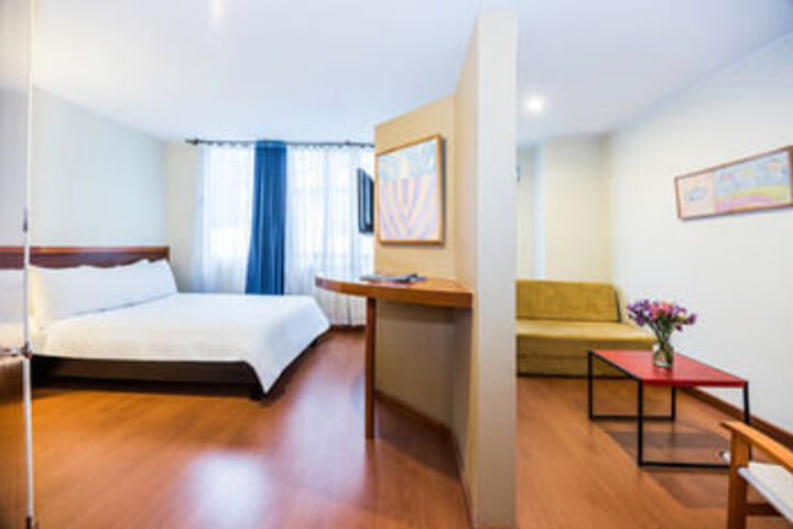 Room 14 of 19