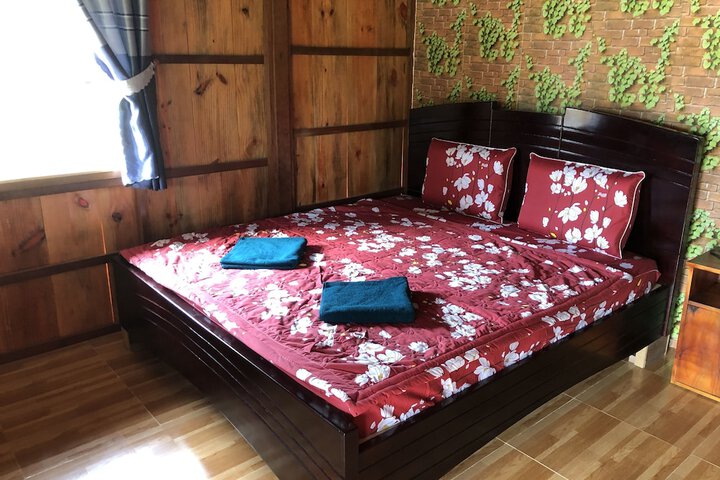 Room 15 of 139