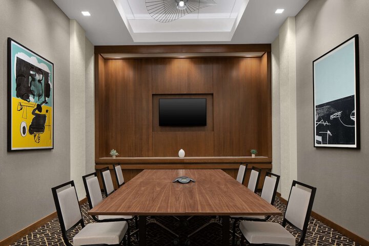 Meeting facility