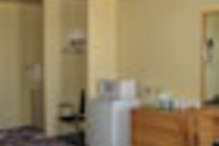 Room 17 of 36