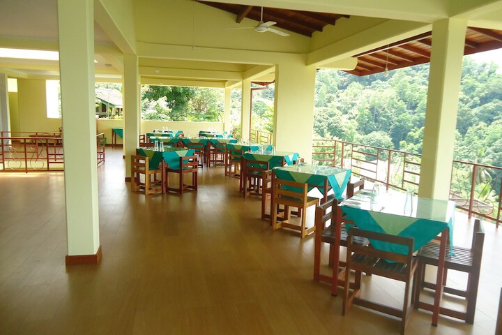 Dining Photos