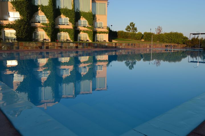 Hotel Pool