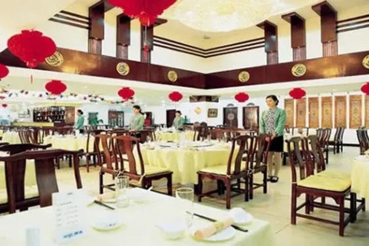 Dining 7 of 7