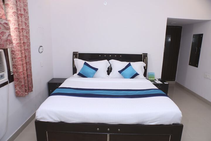 Room 27 of 57
