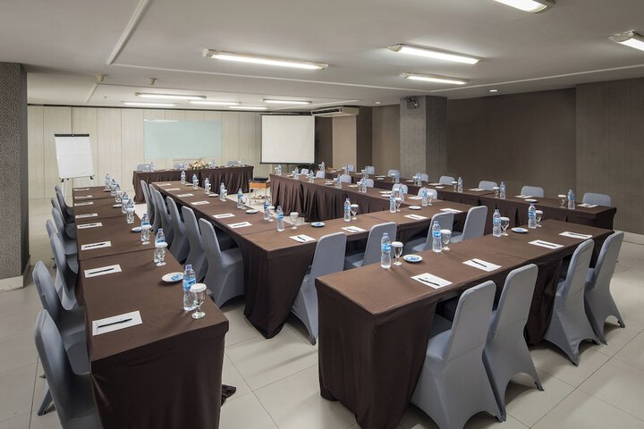 Room 3 of 57