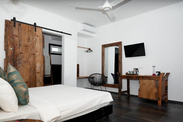 Room 14 of 61