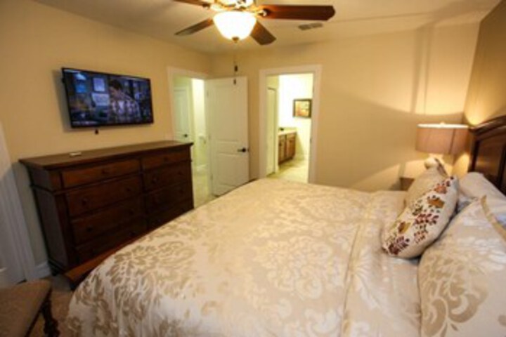 Room 16 of 24