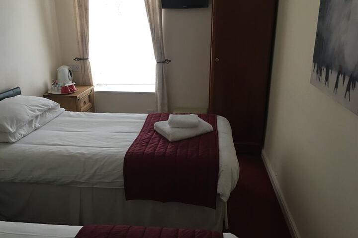 Room 8 of 23