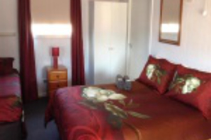 Room 121 of 228