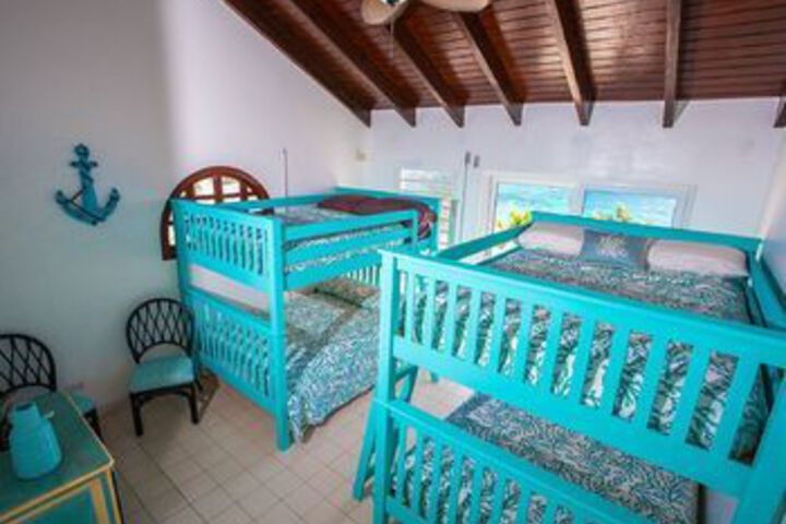 Room 10 of 22