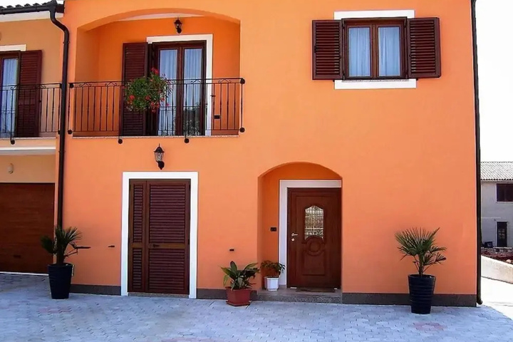 House With 4 Bedrooms in Bale With Wonderful City View, Enclosed Garden and Wifi - 6 km From the Beach