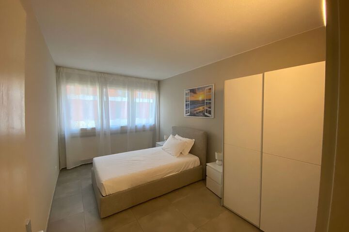 Room 16 of 124