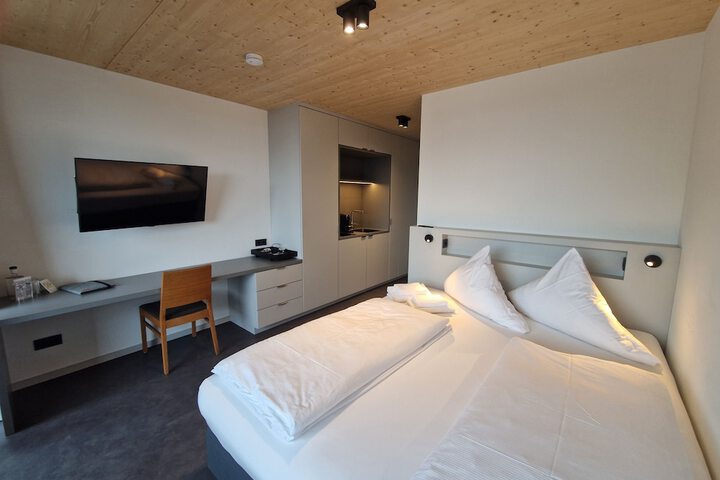 Room 21 of 75