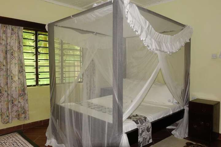 Room 14 of 22