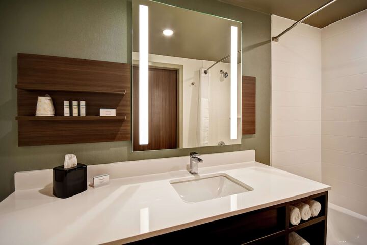 Bathroom shower