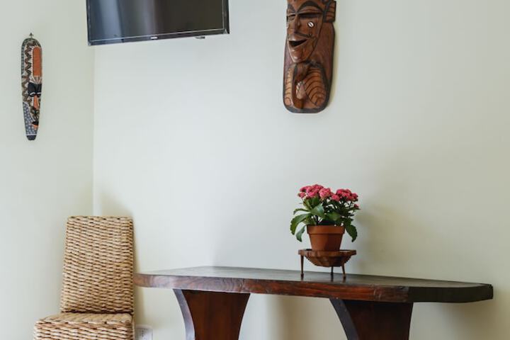 Room 4 of 64