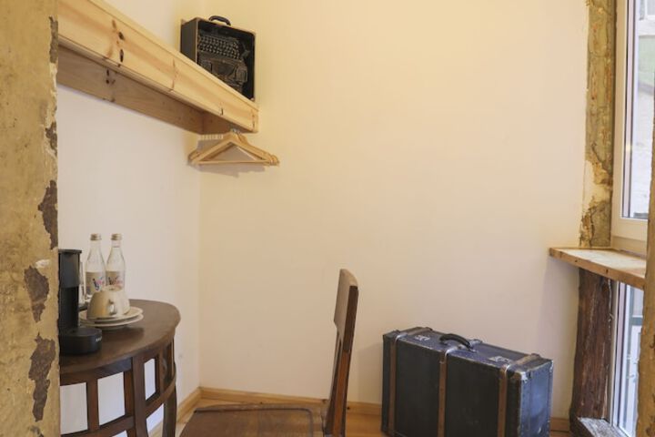 Room 48 of 86