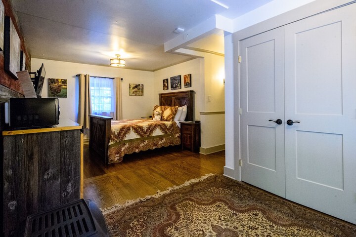 Room 26 of 156