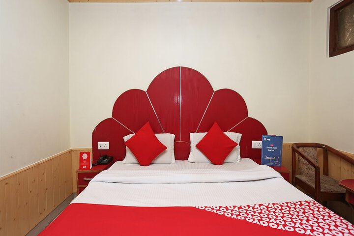 Room 12 of 25