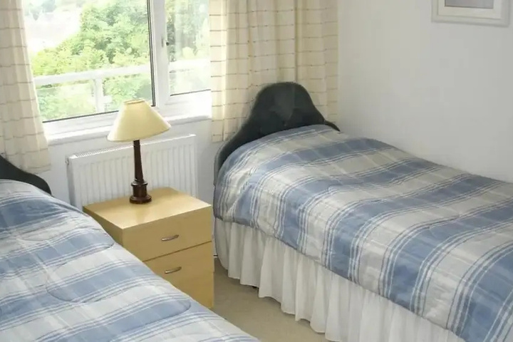 Room 3 of 13