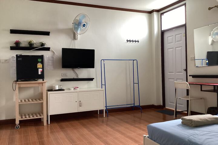 Room 25 of 59