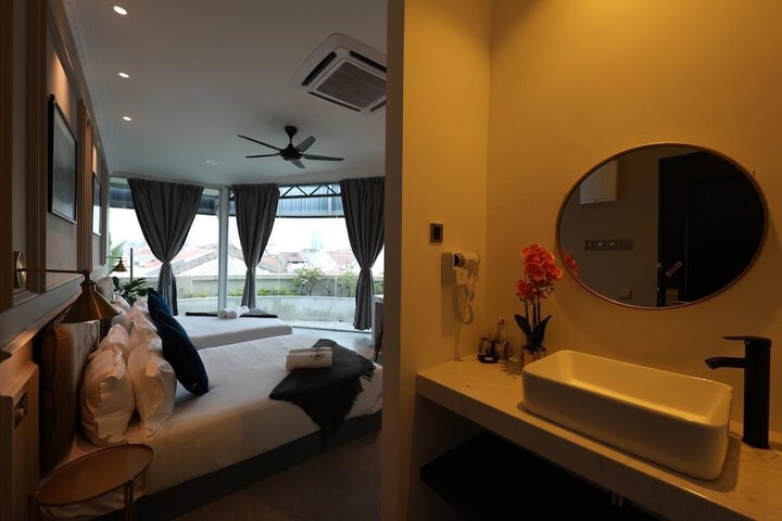 Room 14 of 47