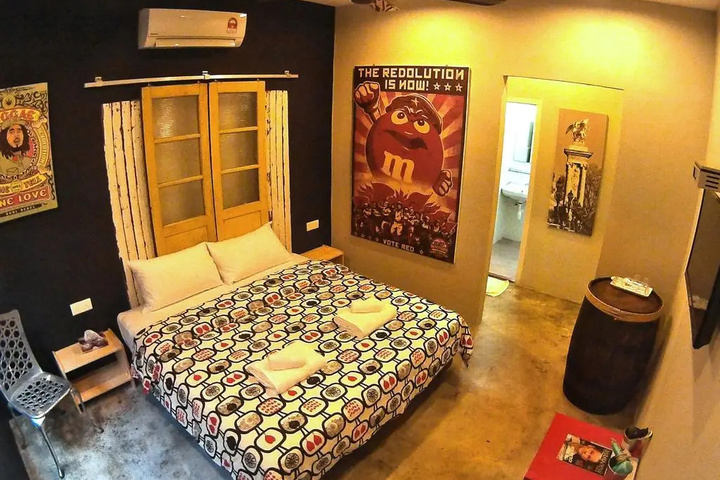 hotel_rooms