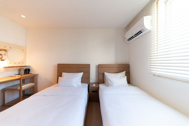 Room 15 of 88