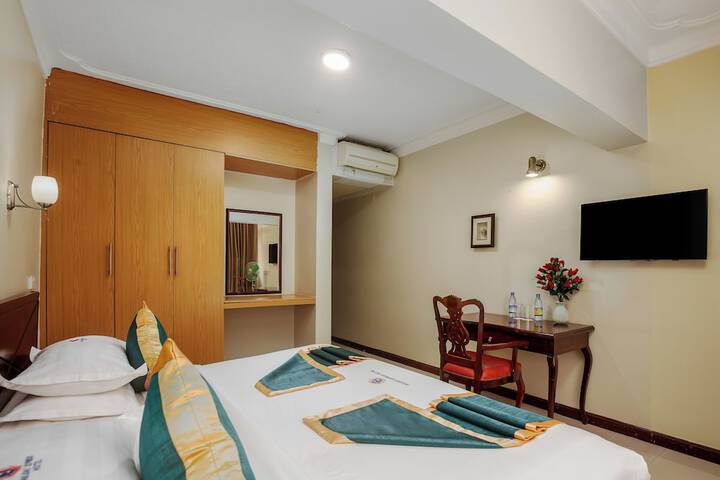 Room 5 of 29