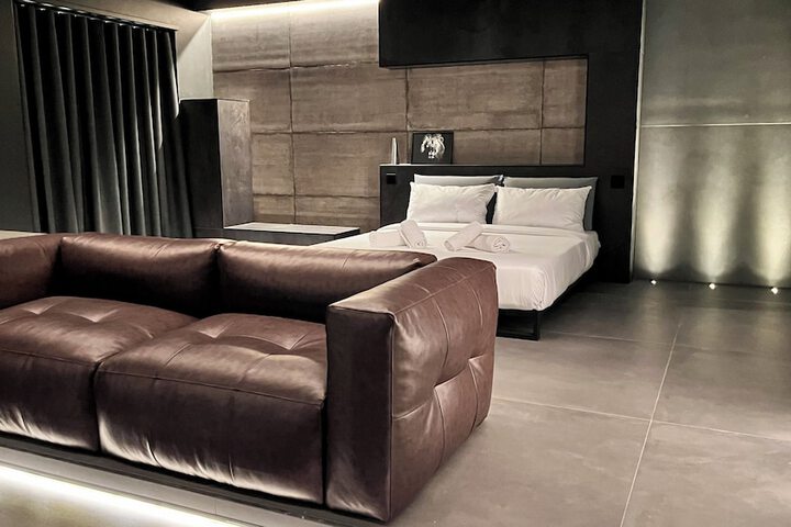 Room 7 of 64