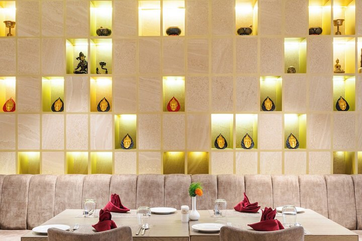 Dining 43 of 70