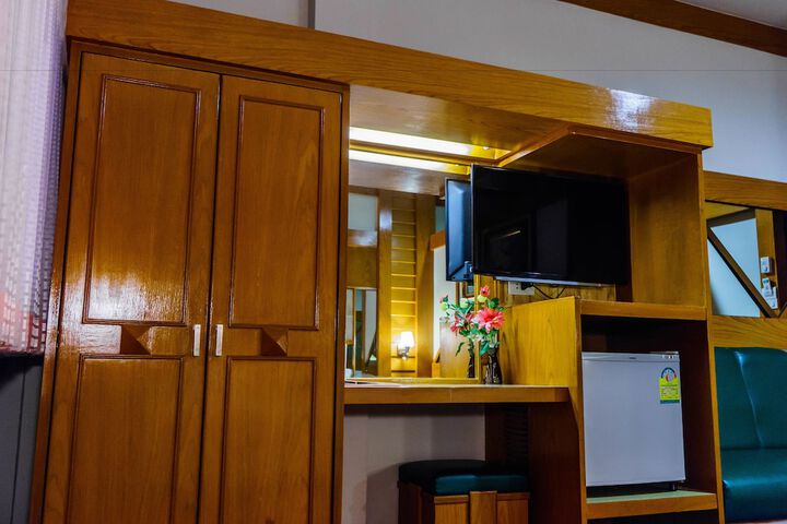Room 20 of 74