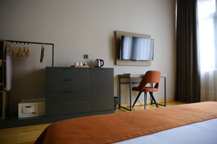 Room 19 of 72