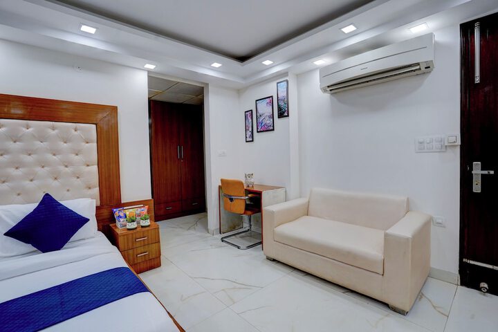 Room 3 of 39