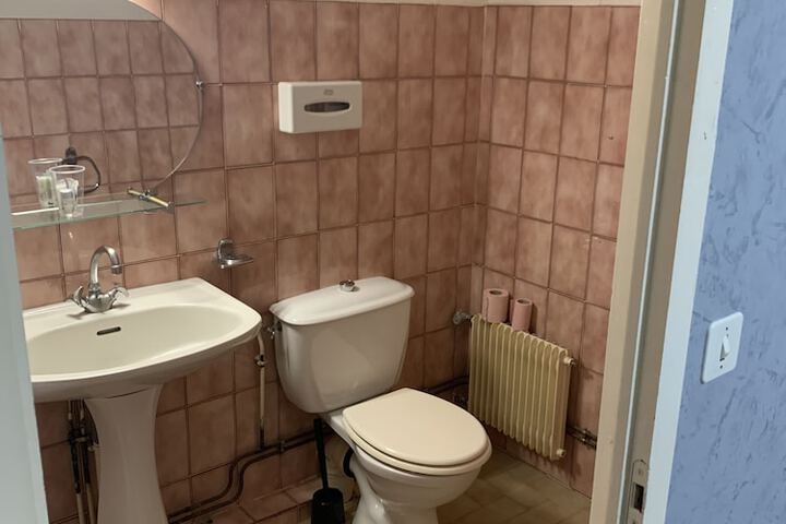 Room 19 of 31