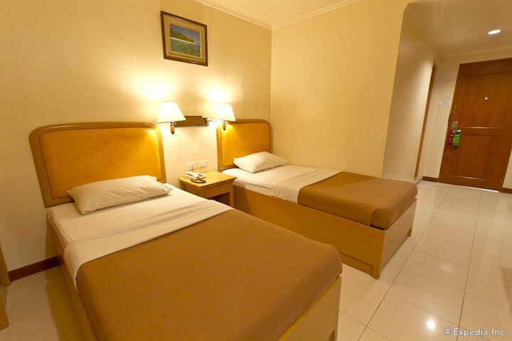 Room 13 of 60