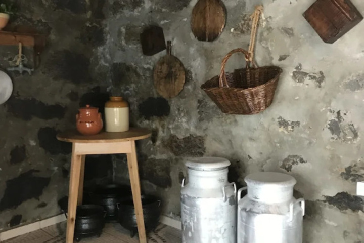 Room 5 of 13
