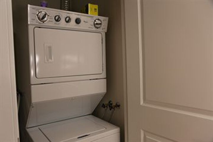 Room 16 of 27