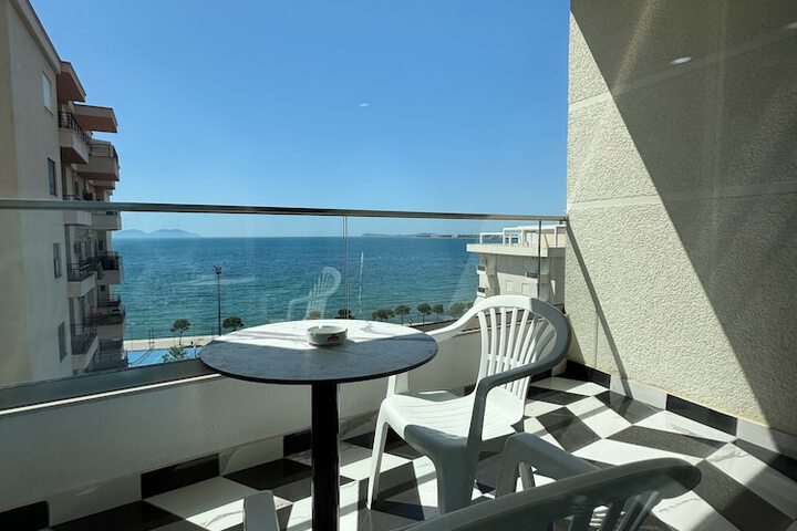 Terrace/Patio 186 of 191