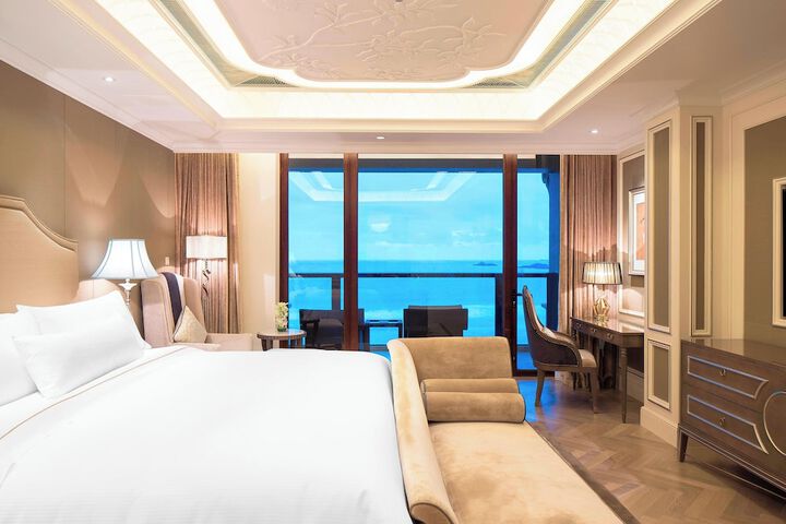 Room 20 of 86