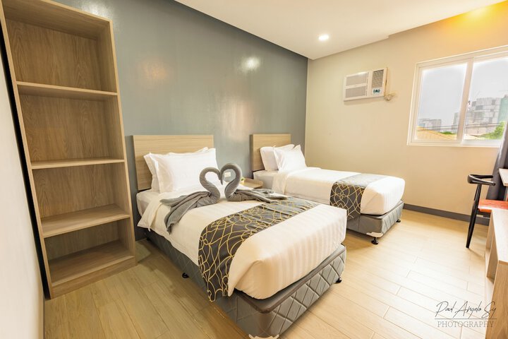Room 4 of 30