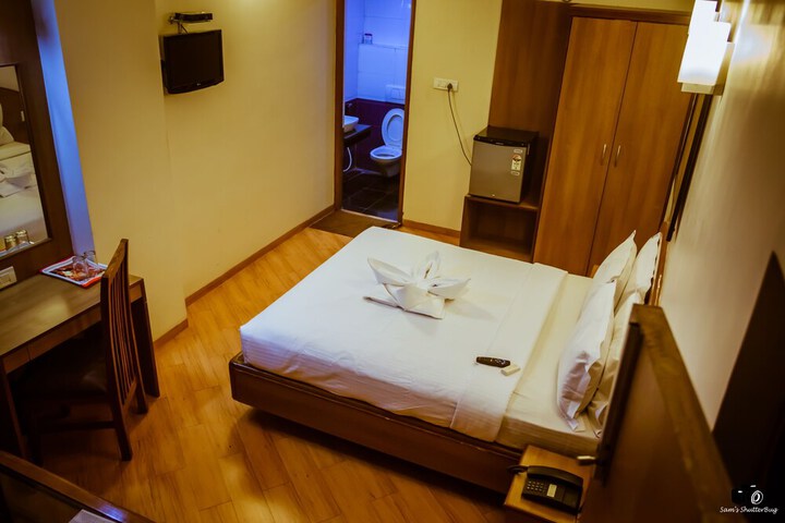 Room 7 of 26