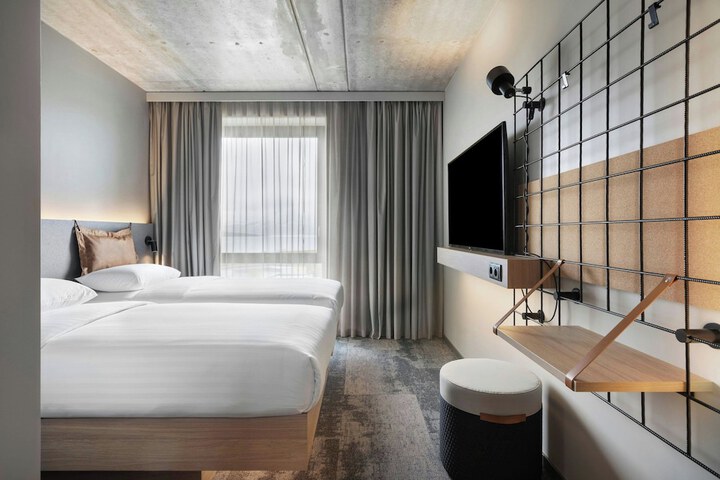 Room 3 of 14