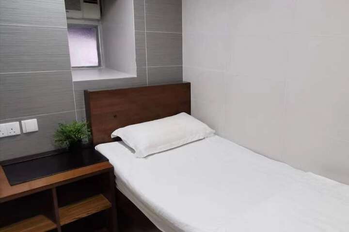Room 21 of 58