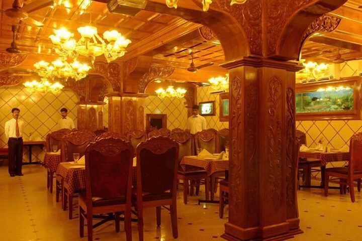 Dining 54 of 76