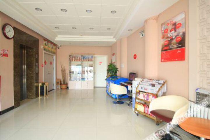 Hotel Interior 5 of 15