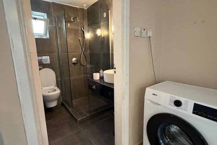 Room 14 of 26